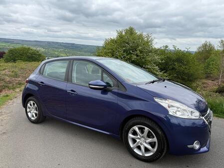 PEUGEOT 208 1.2 VTi Active