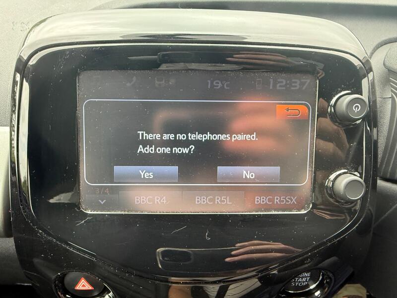 PEUGEOT 108
