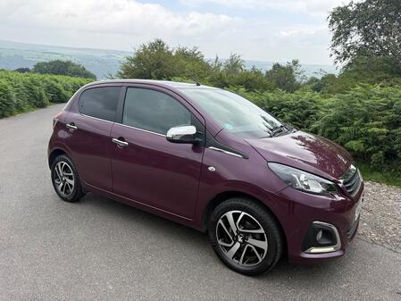 PEUGEOT 108 1.2 VTi PureTech Feline