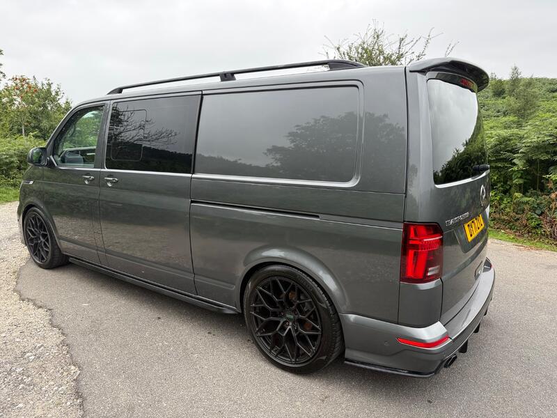 VOLKSWAGEN TRANSPORTER