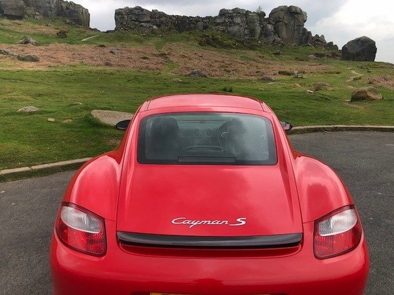 PORSCHE CAYMAN